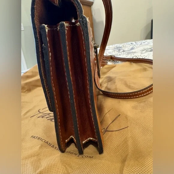 Patricia Nash Laurentina Crossbody - Picture 11 of 12